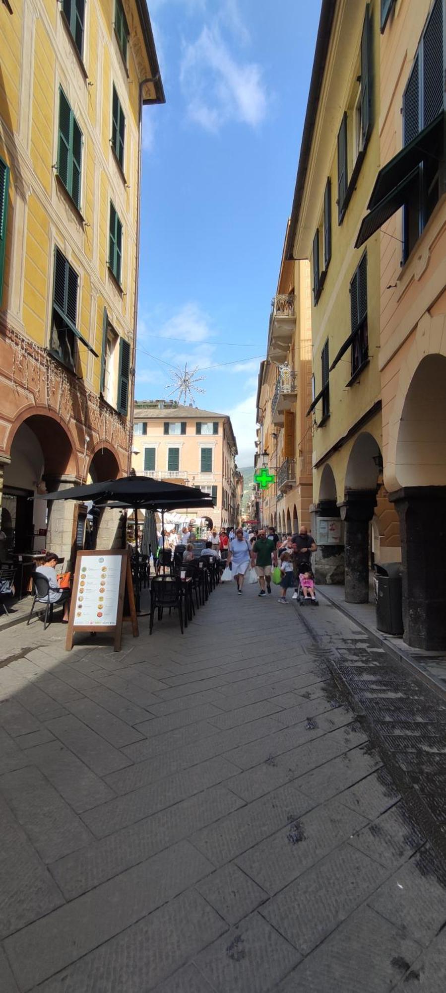 Апартаменты Le Stanze Sopra I Portici Кьявари Экстерьер фото